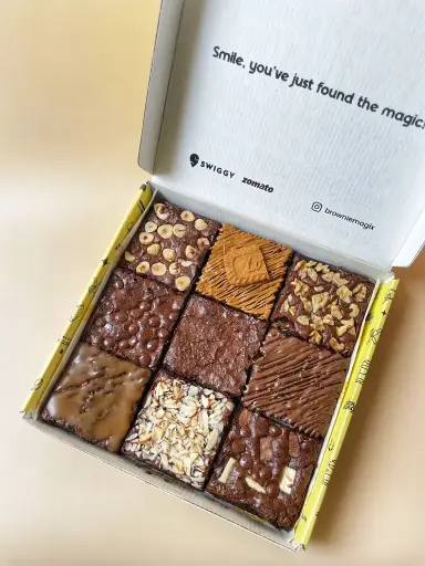 Assorted box of 9 Brownies